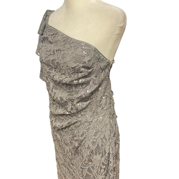 Hailey by Adrianna Papell One-Shoulder Lace Evening Gown Size 12 Grey Sequins - Picture 4 of 10